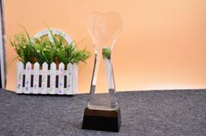 水晶獎(jiǎng)杯80